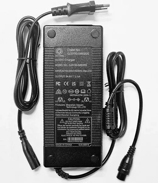 Polnilec za EGONI 54.6V/2.0A